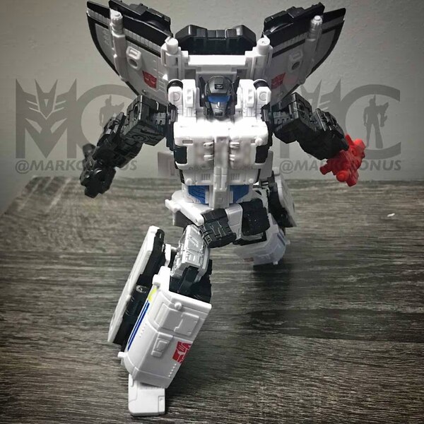 Transformers Legacy Velocitron Galaxy Shuttle Official In Hand Image  (3 of 12)